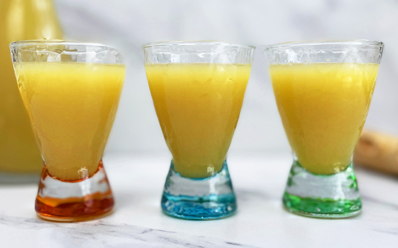 Sunnhetshot med ananas, fennikel og sitron