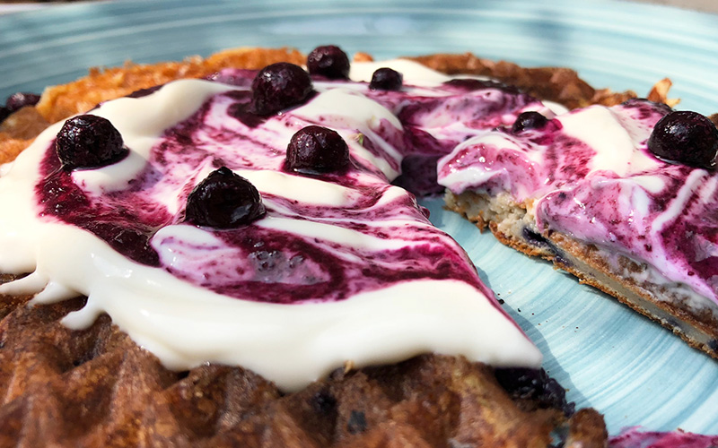 Blåbærvaffel med ostakefyll