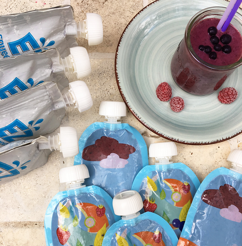 Barnevennlig smoothie med banan, spinat og blåbær