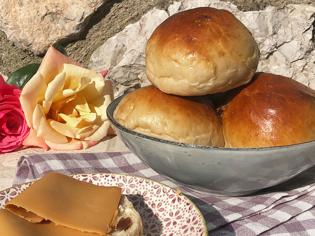 Spretne og saftige speltboller (uten sukker)