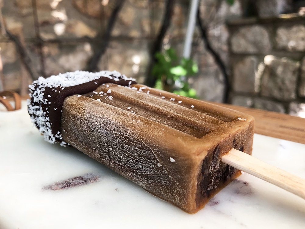 Forfriskende caffemocca-is med kokos