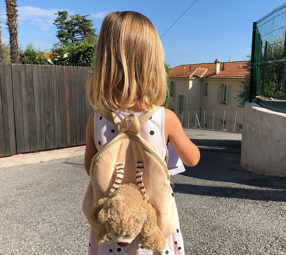I Frankrike begynner treåringer på skolen!
