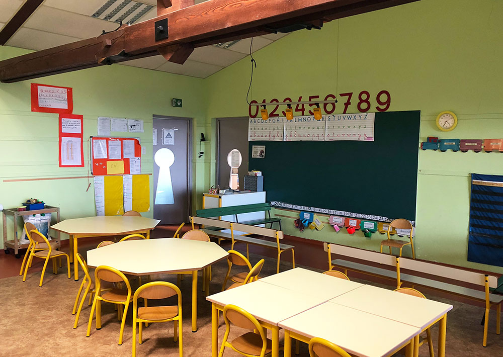 I Frankrike begynner treåringer på skolen!