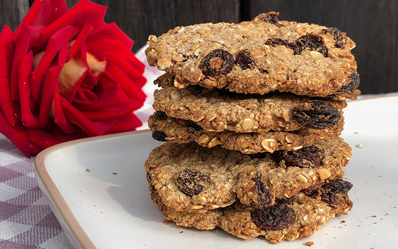 Enkle hverdagscookies med kun 4 ingredienser!