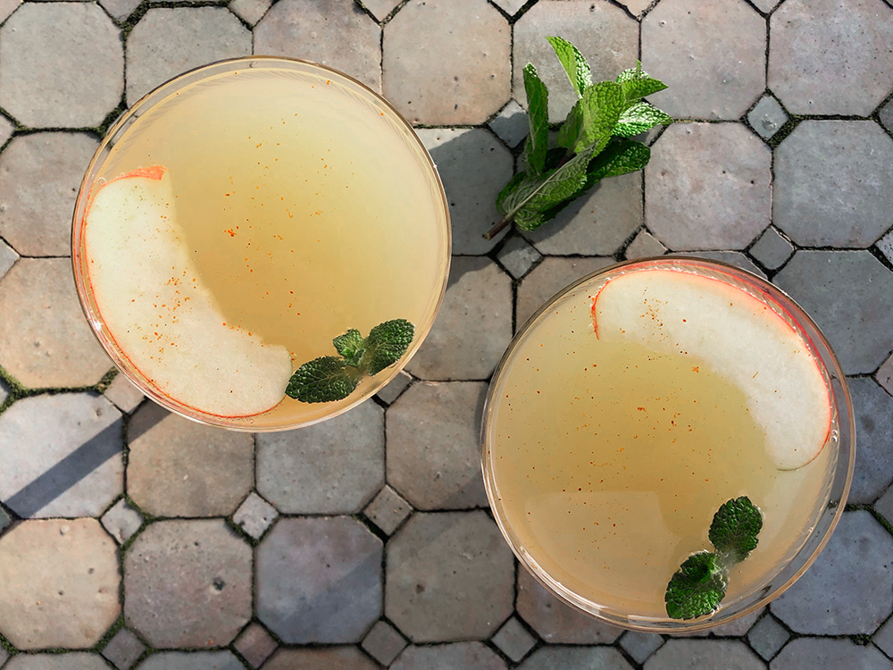 EPLEKJEKK OG SPRUDLENDE APERITIFF PLUSS TRE GODE MUNNFULLER!