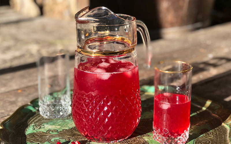 Detoxjuice med tranebær, sitron og eplesidereddik