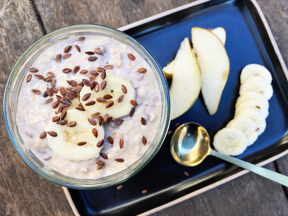 "Over natten" grøt med banan og peanøtt