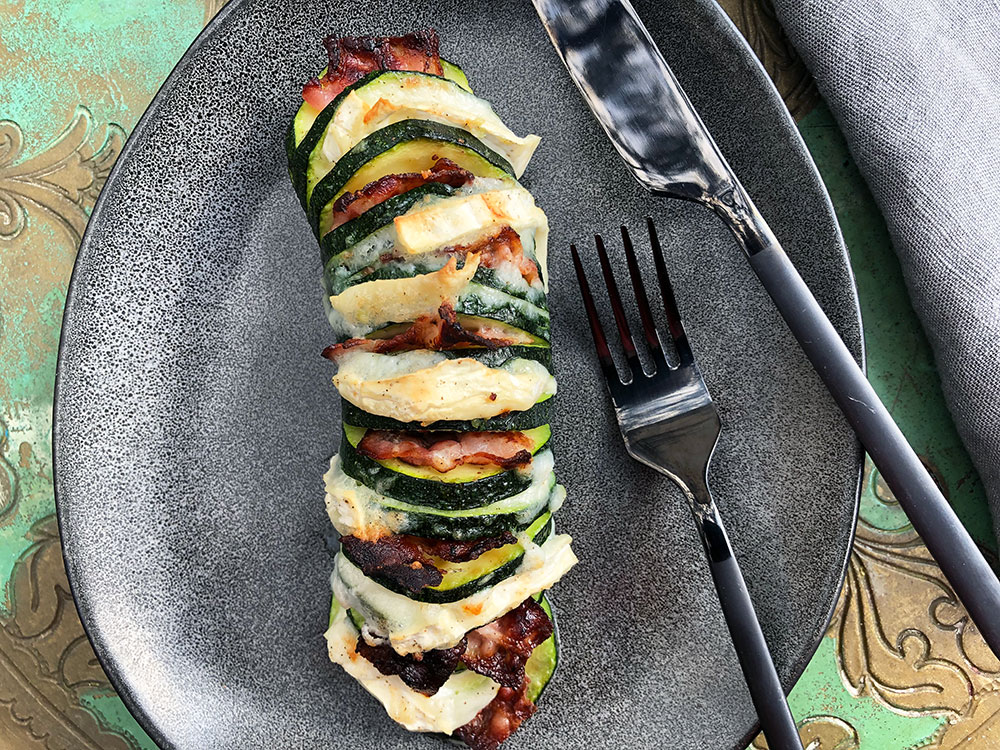 Gratinert squash på en snurr med fetaost og bacon