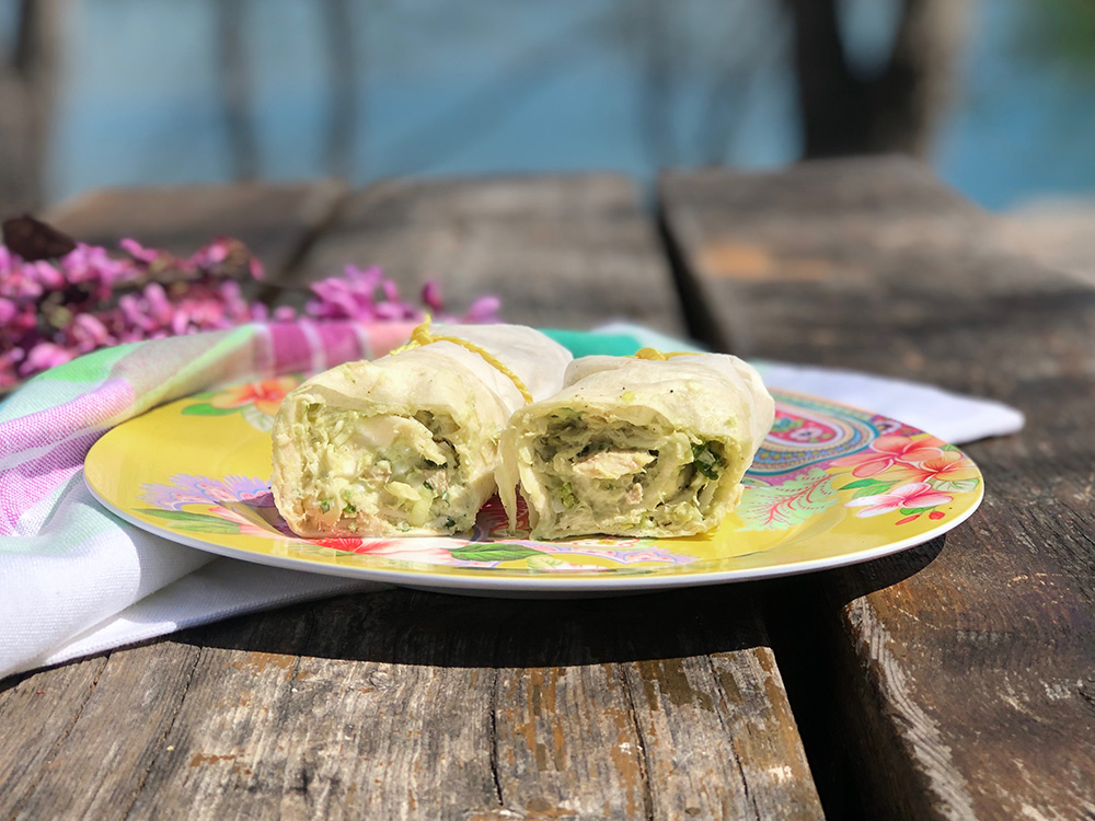 Kanongode kyllingwraps med avokado og koriander