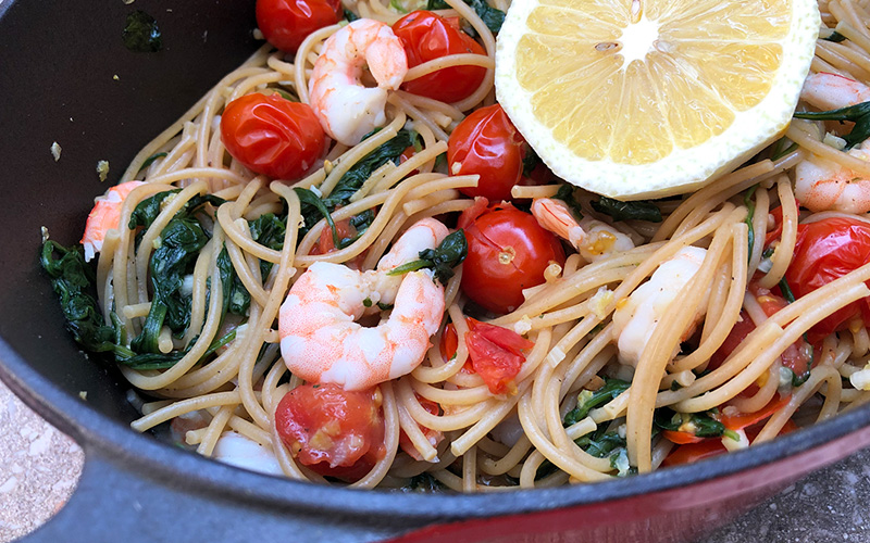 Alt i en kjele Fullkornsspaghetti med scampi