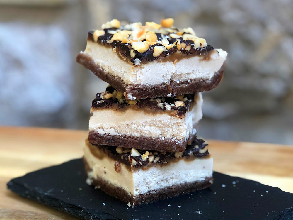 Helt rå "Snickers" kake