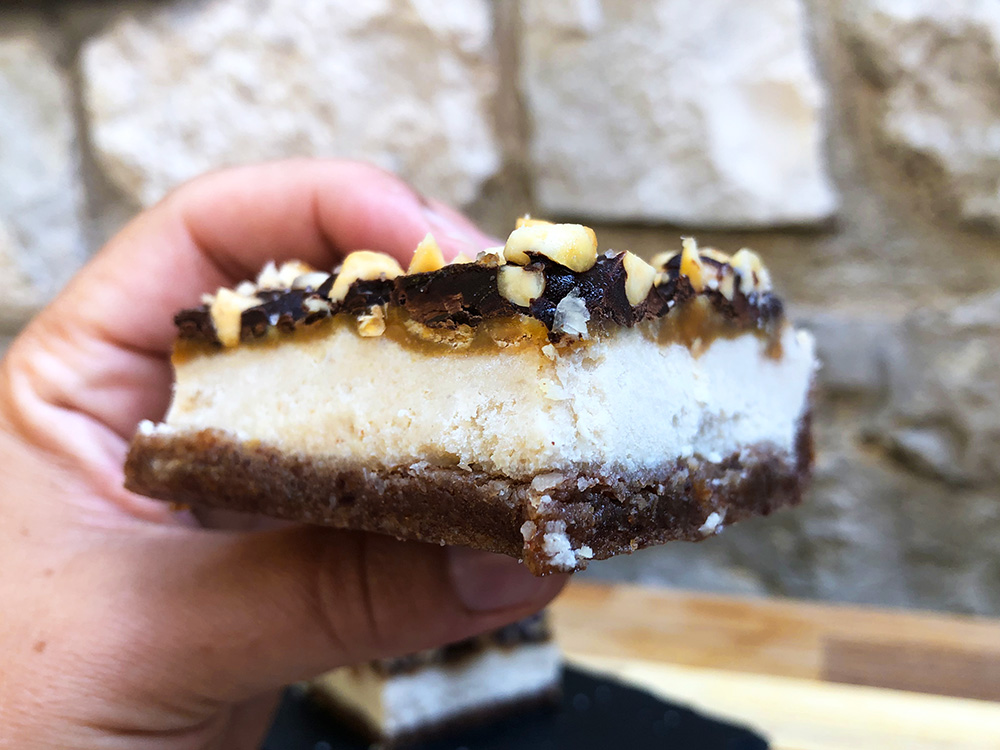 Helt rå "Snickers" kake