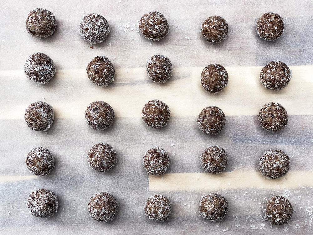 Bliss balls med krydder og kokos