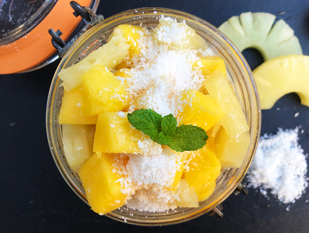 "Over natten" grøt med tropiske frukter