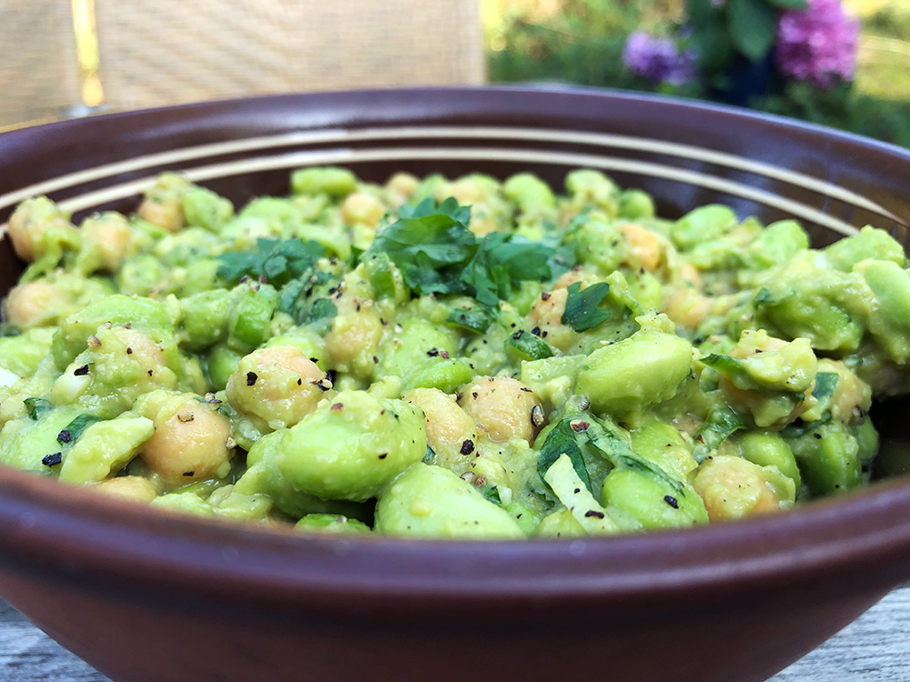 Edamame-og kikertsalat