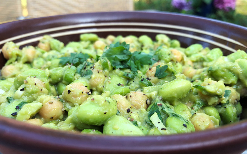 Edamame-og kikertsalat