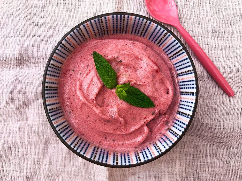 Nice cream med jordbær og mynte