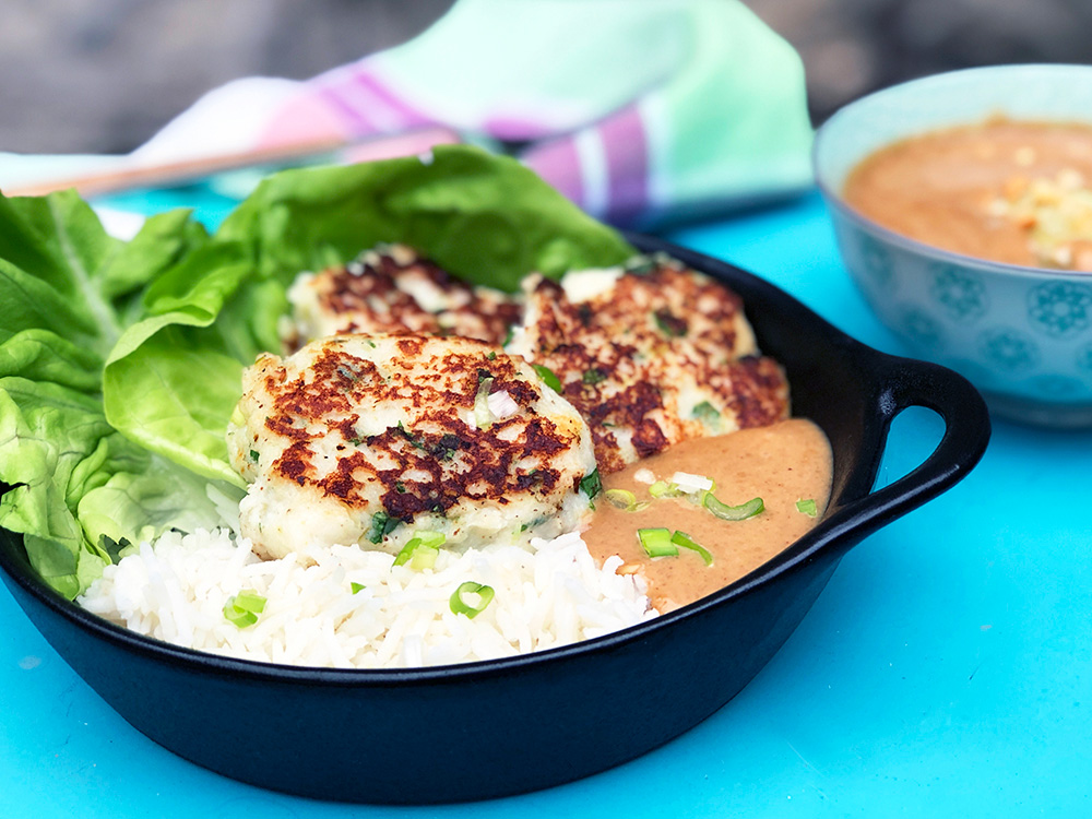 Thai fiskekaker med peanøttsaus