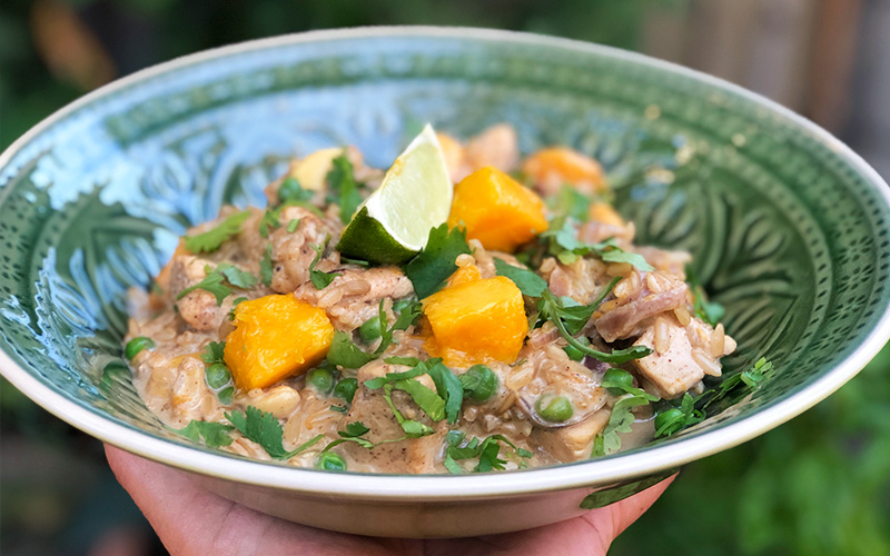 Rask kyllinggryte med mango og cashewnøtter