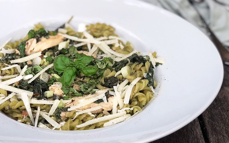 Kylling Alfredo med ertepasta