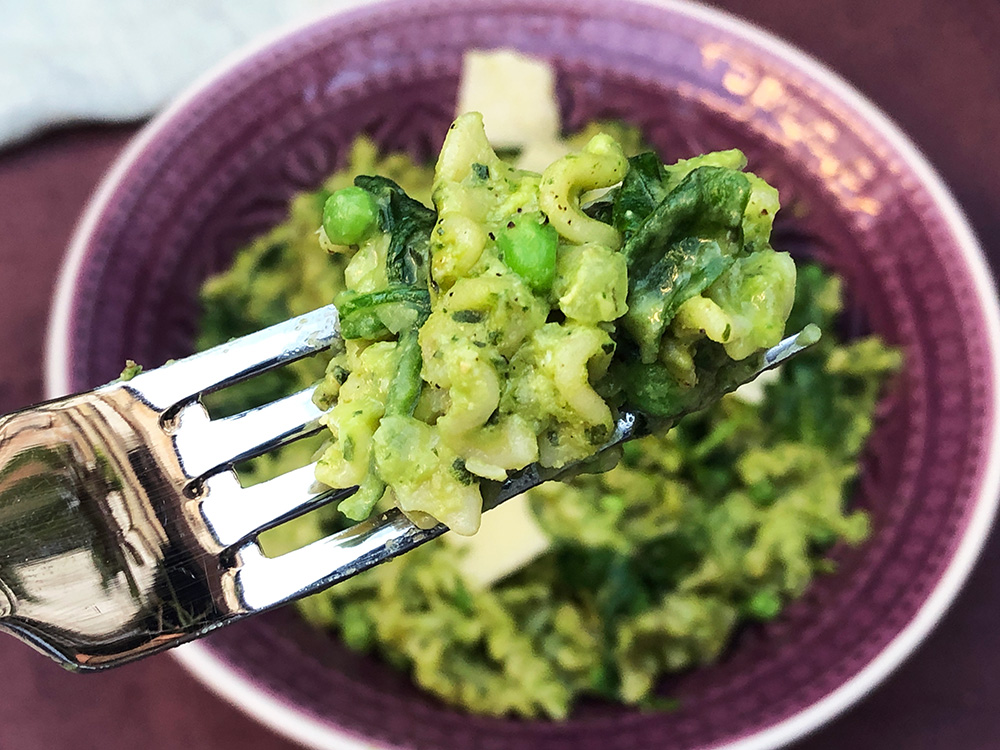 Fullkornspasta med bønnepesto