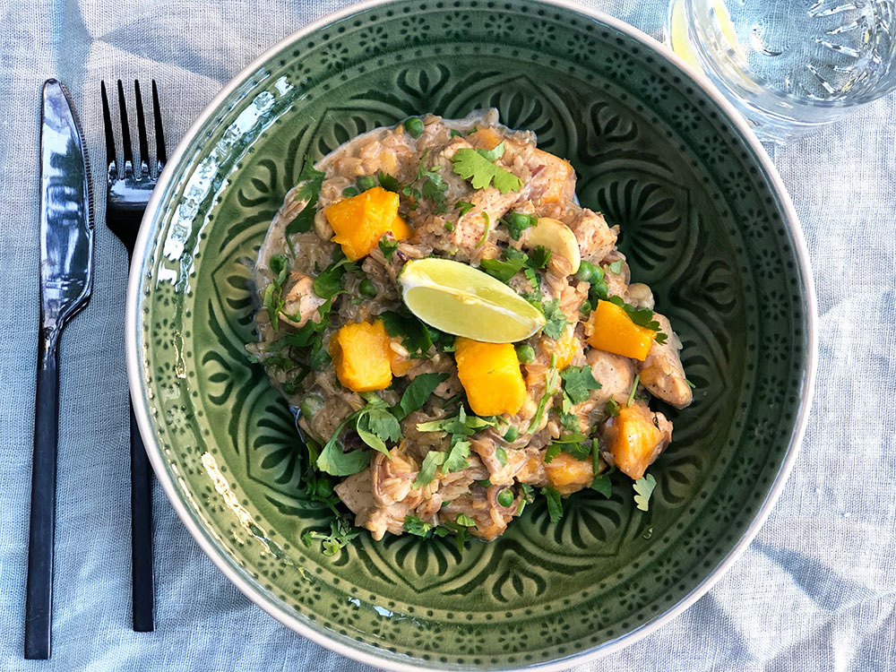 Rask kyllinggryte med mango og cashewnøtter