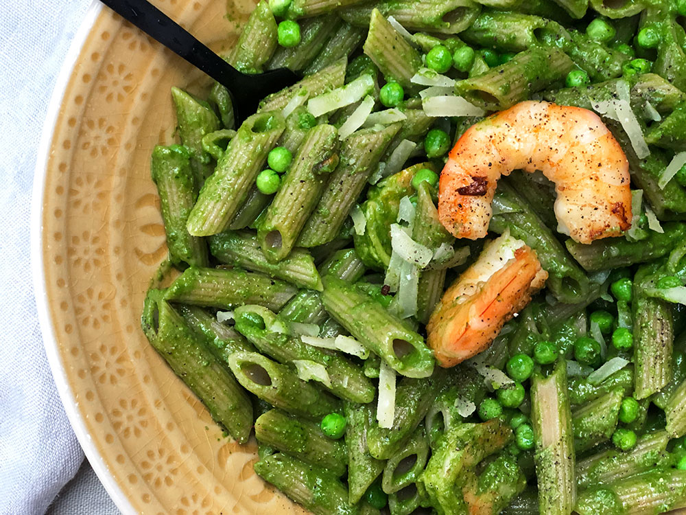 Grønn pasta med spinatpesto og scampi