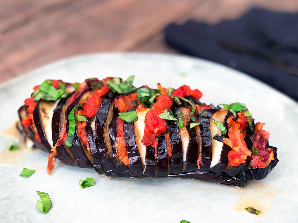 Hasselbakt aubergine