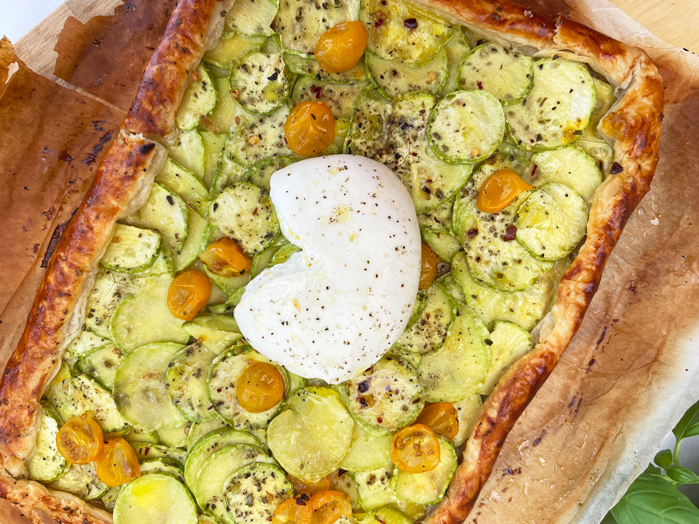 Pai med squash og burrata