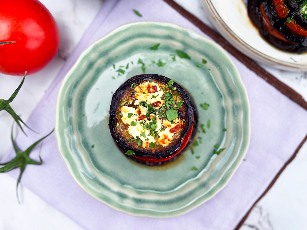 Aubergine- og tomatsnurrer