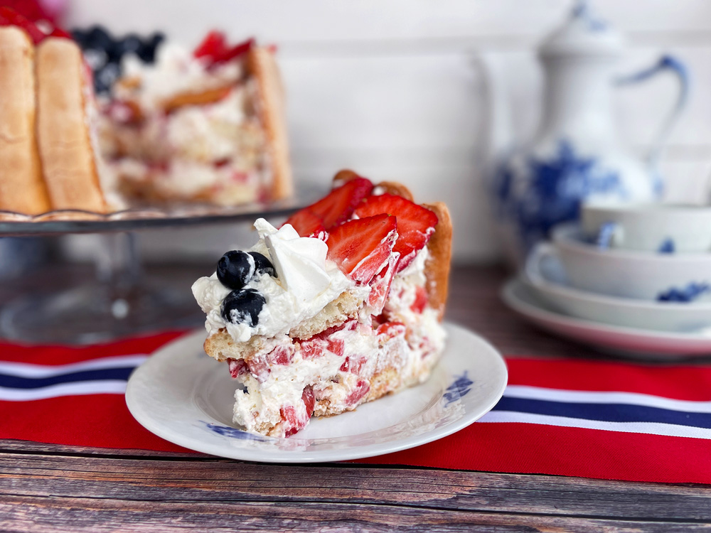 Charlotte aux fraises - 17 mai