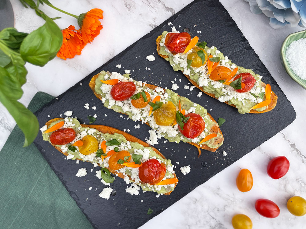 Søtpotet-bruschetta med avokadokrem og feta